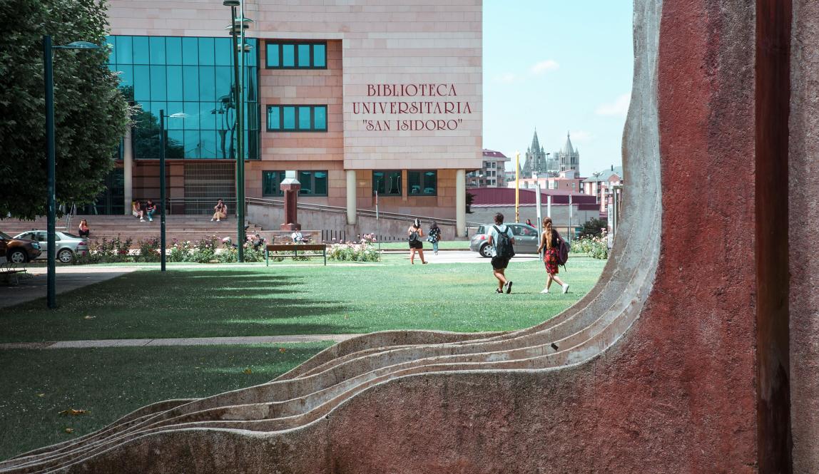 Universidad de Leon Featured 02